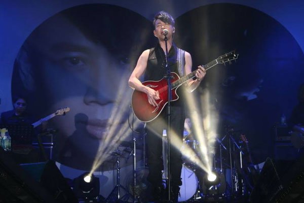 杨子晴和陶喆怎么认识 ppt后现状资料微信聊天记录好下流不堪