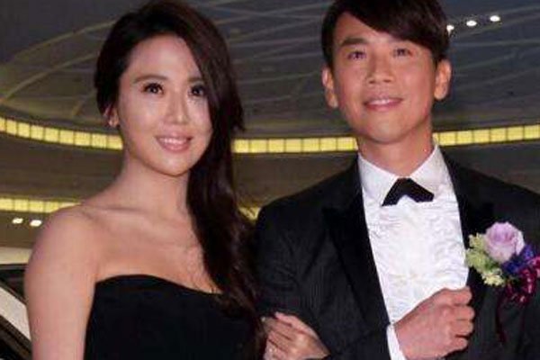 杨子晴和陶喆怎么认识 ppt后现状资料微信聊天记录好下流不堪
