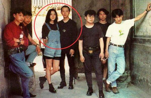王菲当初怎么会看上李亚鹏 现在与其离婚的真正原因又为什么