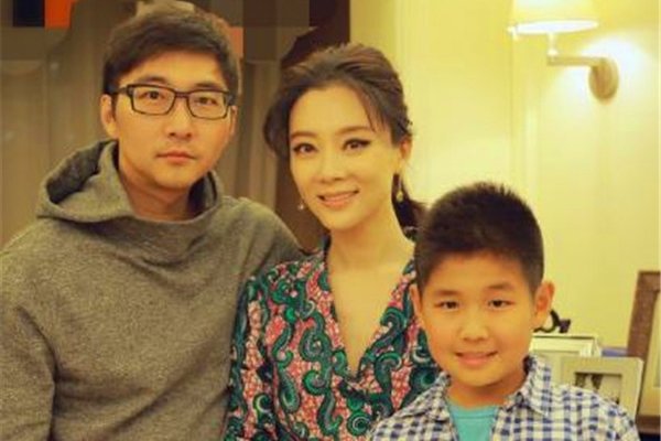 陈数多大结过几次婚 相亲对象多喜欢角色中的陈数