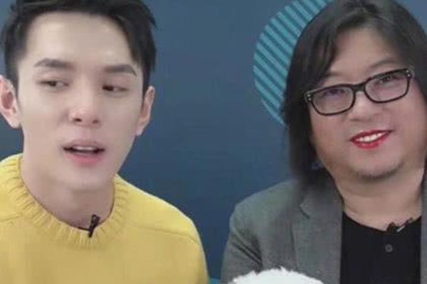 高晓松李健同台涂口红 太惊艳把我给吓住了