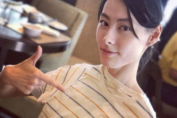 梁洛施孩子有问题吗 三个儿子个个身家百亿,自己也才30岁