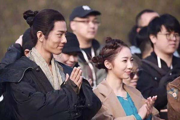 肖战对孟美岐的笑容 孟美岐的碧瑶被吐槽像个冷血杀手