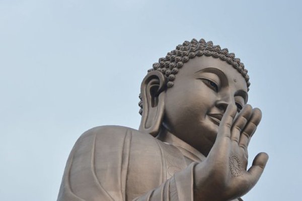 泰国佛牌真的很灵验吗 泰国佛牌阴牌的危害灵异事件
