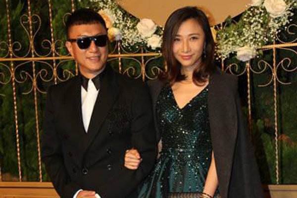 孙红雷前妻丁嘉丽图片 年轻的姐弟恋中年的老少恋