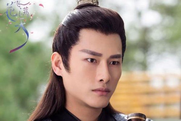朱梓骁和郭敬明事件怎么回事 郭敬明朱梓骁陈学冬的爱恨情仇