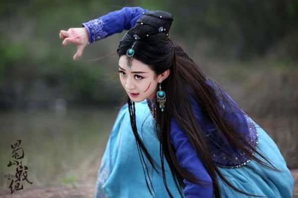 赵丽颖裸睡照片不挡 沉香这部戏必须得看
