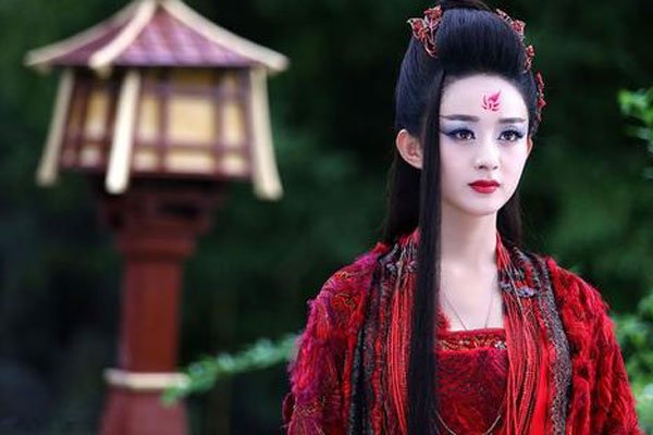 赵丽颖裸睡照片不挡 沉香这部戏必须得看