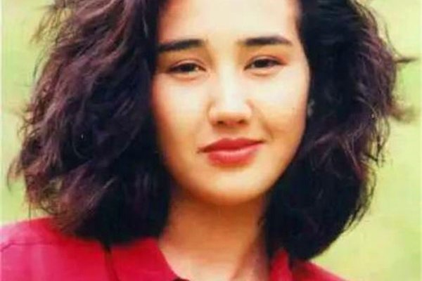 柏安妮和多少人爱过 只要身体允许就一直谈恋爱
