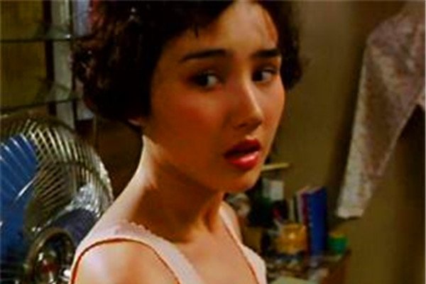 柏安妮和多少人爱过 只要身体允许就一直谈恋爱
