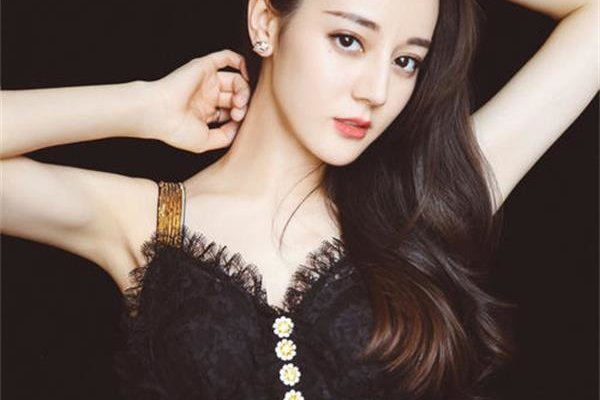 迪丽热巴被潜规资源百度云是什么 迪丽热巴被整容脸恶搞