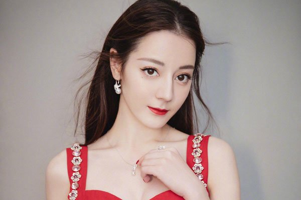 迪丽热巴被潜规资源百度云是什么 迪丽热巴被整容脸恶搞