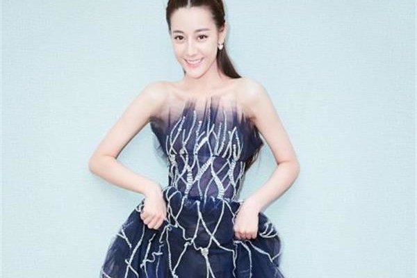 迪丽热巴被潜规资源百度云是什么 迪丽热巴被整容脸恶搞