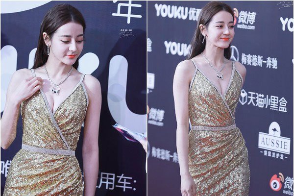 迪丽热巴打开胸的衣服照片 最显身材的衣服低胸有沟必火照