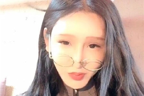 桃花宝宝是男的女的 整容真的好可怕感觉好疼好疼