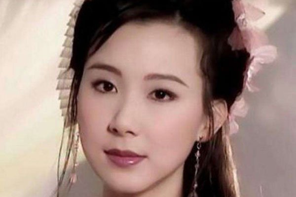 桃花宝宝是男的女的 整容真的好可怕感觉好疼好疼