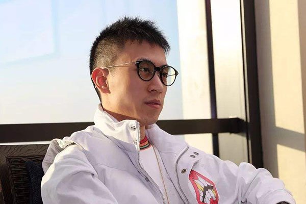 秦奋king到底是谁 家里到底是卖稀土的还是招商的