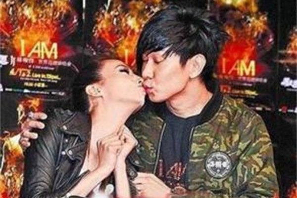 林俊杰田馥甄714事件视频始末 会害羞到不知道要说什么