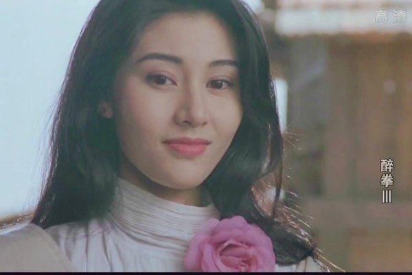 李嘉欣早年纯情三级艳照 青少年时期的女神级影视演员