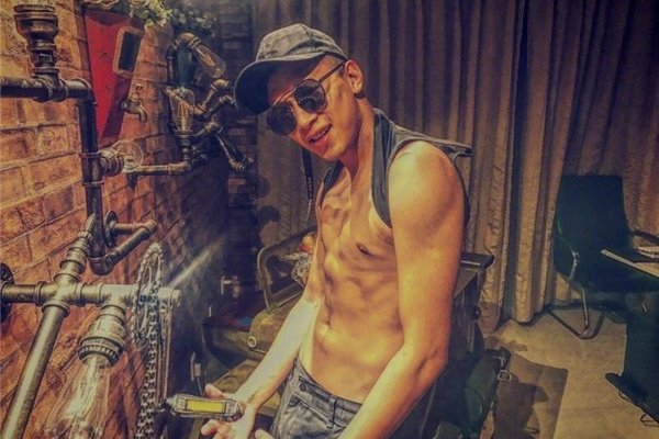 天佑永久封原因 直播界的王者就算不直播也有很多人拿来炒热度