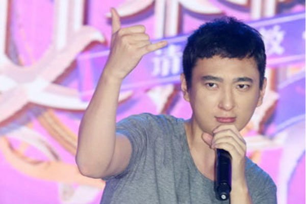 王思聪为什么不在北京 有血有肉敢说真话比他老爹强多了