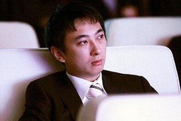 王思聪为什么不在北京 有血有肉敢说真话比他老爹强多了