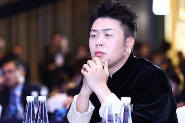 杜海涛下跪权志龙事件真相 一跪毁余生当初还得瑟