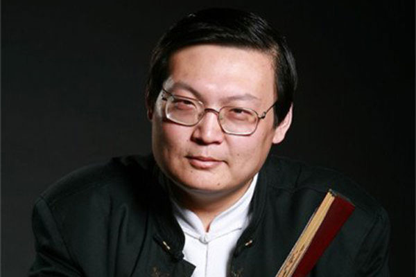 梁宏达说了什么不该说的话 所有节目被停播事件处理结果