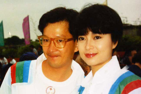 廖启智的大儿廖文哲结婚了吗 廖文哲女装照片变性没有