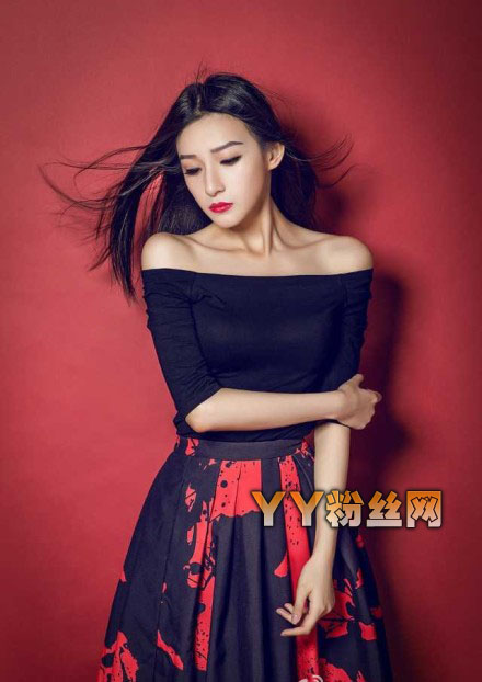 马凡舒泳装掉落图片大秀比基尼身材 马凡舒身高资料男友是谁
