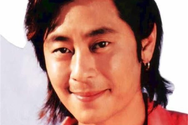 王杰2001被下毒事件真相 当年被下毒至今不敢公开下毒者名字