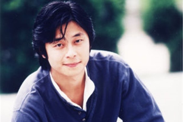 王杰2001被下毒事件真相 当年被下毒至今不敢公开下毒者名字