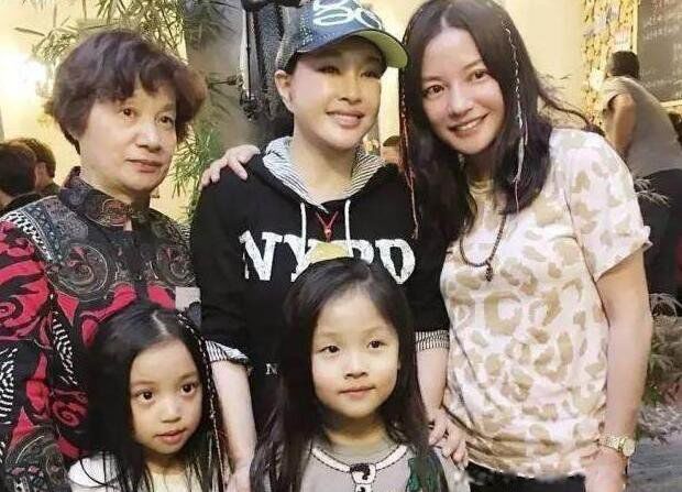 刘晓庆63岁怎么怀上孕的 不老女神刘晓庆有孩子的吗