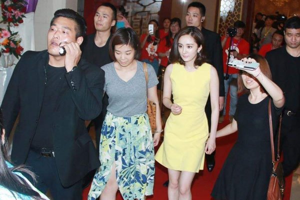 刘恺威新女友李晓峰 刘恺威的现任妻子叫什么名字(结婚了吗最新消息)