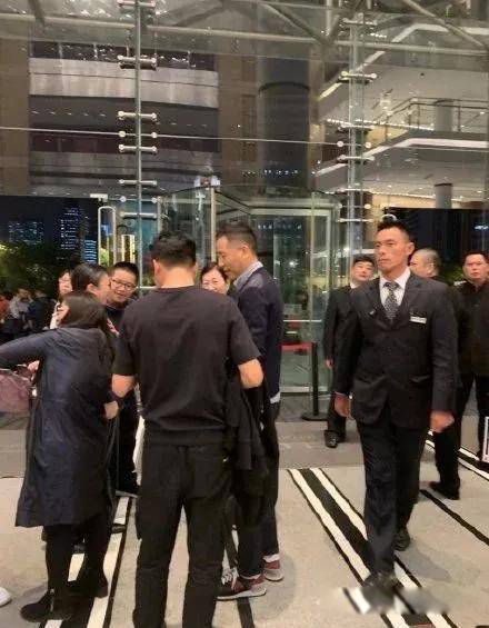 唐鹤德和张国荣是什么关系 唐鹤德现状55岁交新男友?