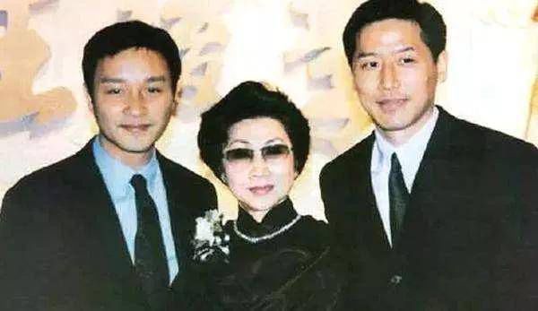 唐鹤德和张国荣是什么关系 唐鹤德现状55岁交新男友?