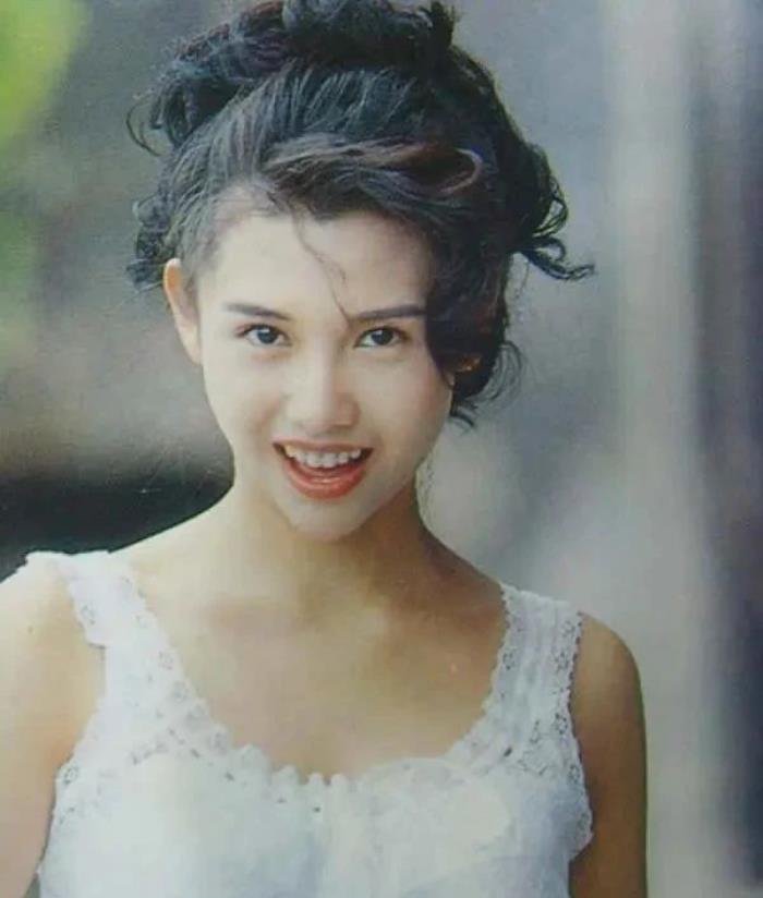 邱淑贞版的慈禧秘史电影 女神集性感优雅可爱于一身