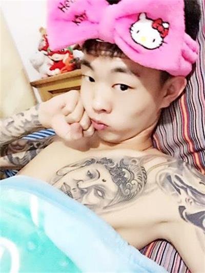 巴扎黑拿刀追仙洋视频在线事件始末 仙洋巴扎黑事件全过程