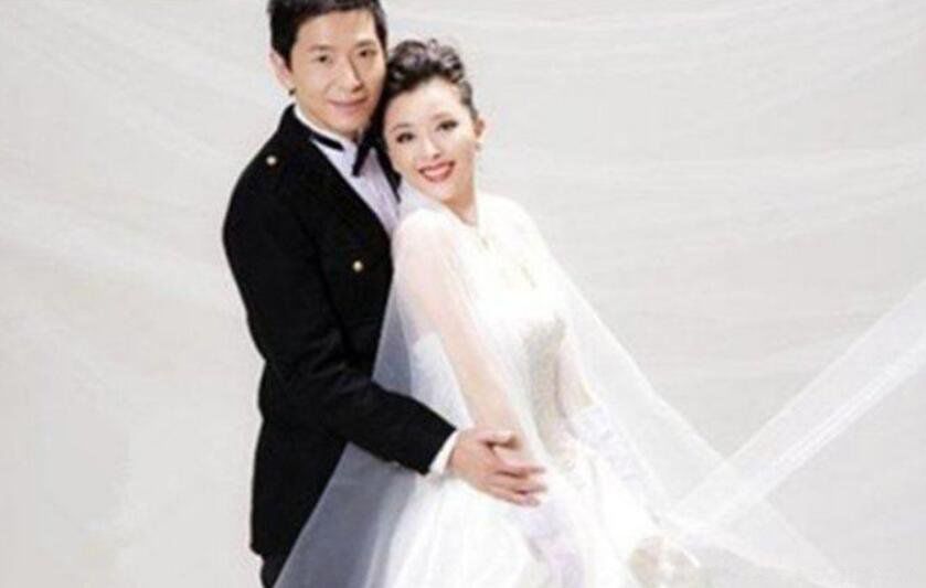 戴军现任妻子是谁 戴军黄小蕾是什么关系(结婚了吗)
