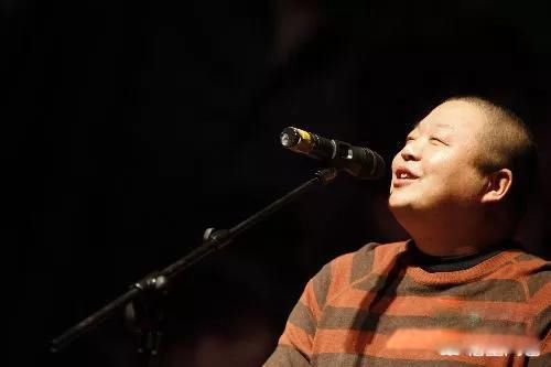 臧天朔周公子指的是谁 2005年周公子为梅婷战臧天朔