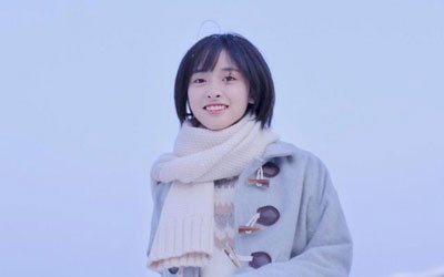 沈月是邱淑贞亲生的吗 演员沈月是谁的女儿?妈妈是哪位