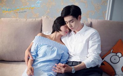 沈月是邱淑贞亲生的吗 演员沈月是谁的女儿?妈妈是哪位
