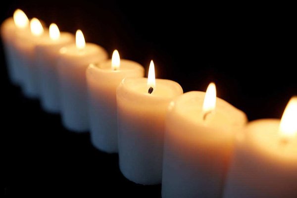 人死后嘴巴张着是什么意思 老人死后张着嘴对后人好吗
