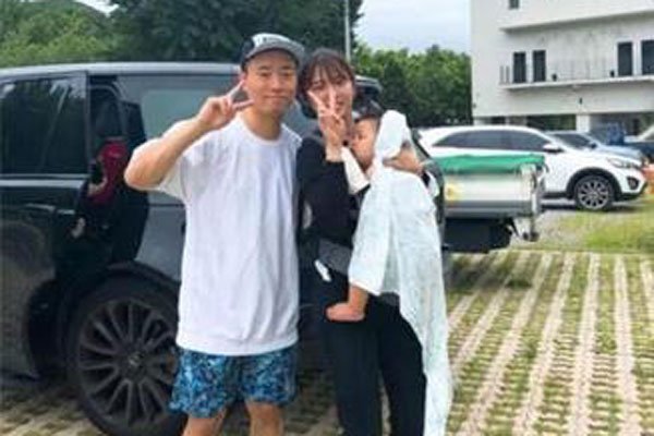 姜gary结婚宋智孝哭了 宣布喜讯后立马结婚好快啊