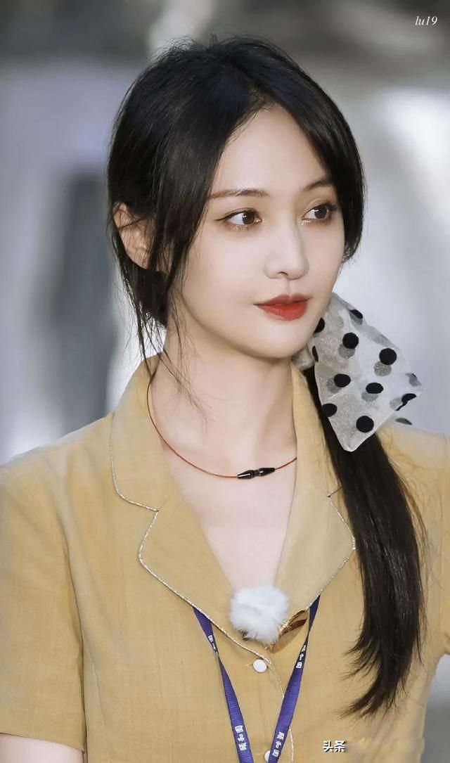 郑爽最新消息动态2023 被封杀后现状已经凉透了