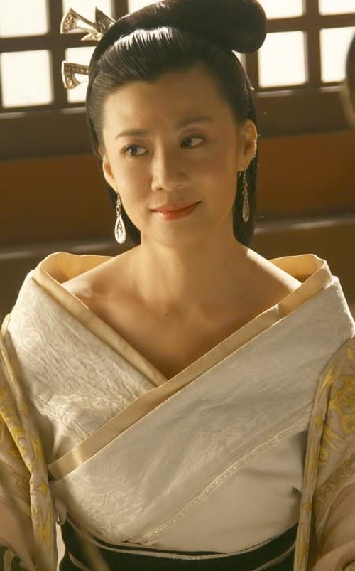 张光北老婆陈炜简历资料 两人大学就已经在一起了
