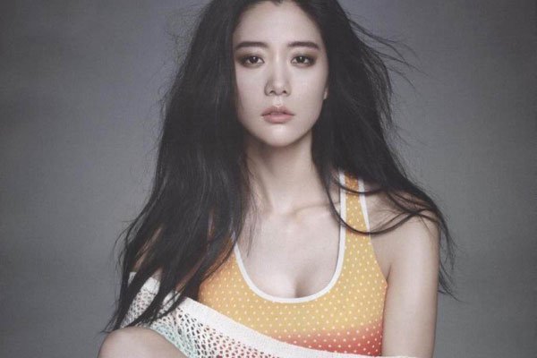 李成敏全程60秒的表演趴地抖奶 亚洲第一美人的演技好到绝