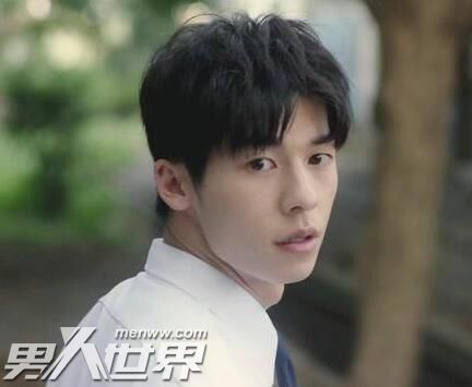 许光汉身高体重多少 大长腿看起来身材很好