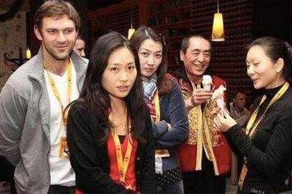 张末是张艺谋和谁生的 张末和陈婷关系好么(能接受陈婷的婚姻)