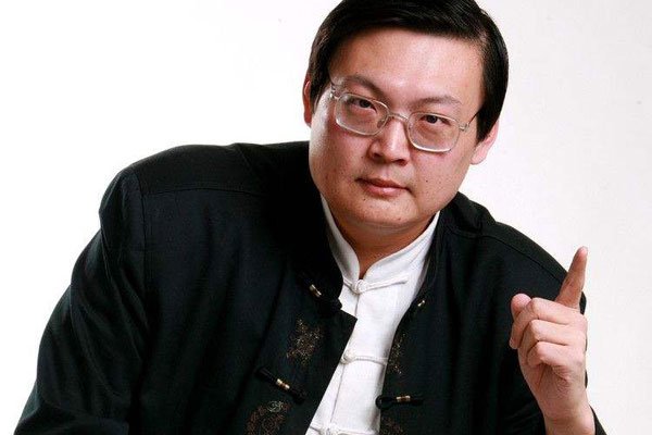 梁宏达事件是怎么回事 这么有才的梁宏达为什么不露面了呀